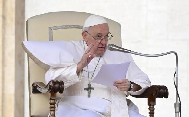 El Papa pide «la paz» como regalo por estos diez años de pontificado