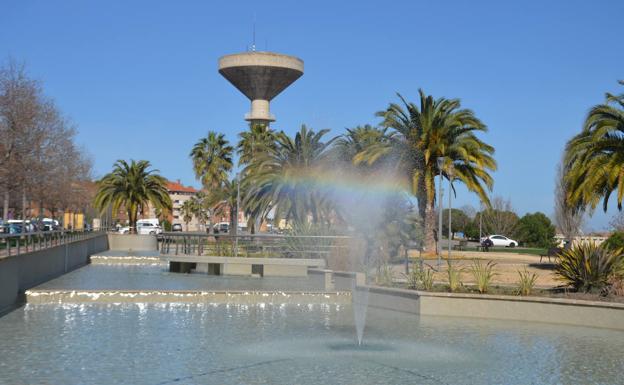 La fuente de 'Víctimas del Terrorismo', ya con agua