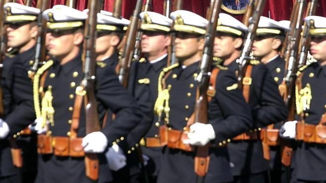 El Supremo obliga a readmitir a un militar que consumió cocaína