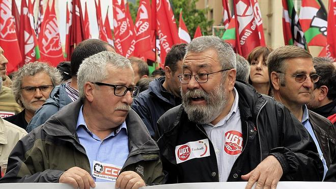 CC OO y UGT denuncian el 'fracaso' de las políticas de austeridad del Gobierno