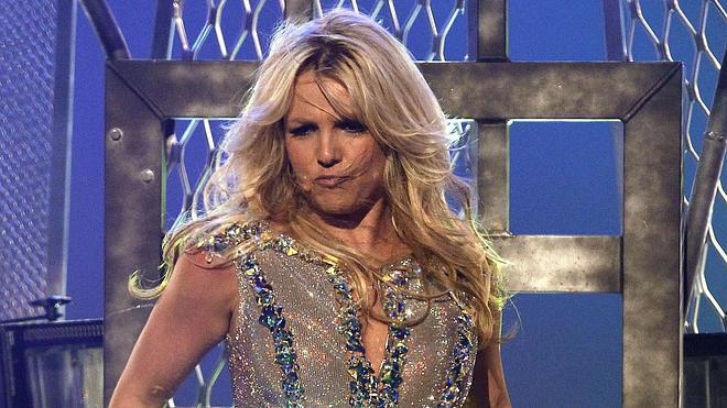 Una bailarina demanda a Britney Spears por fracturarle la nariz en un ensayo