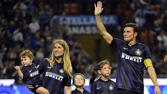 Emotiva ovación para Zanetti en su último partido en San Siro