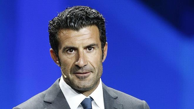 Figo: «La selección española es la favorita para el Mundial»