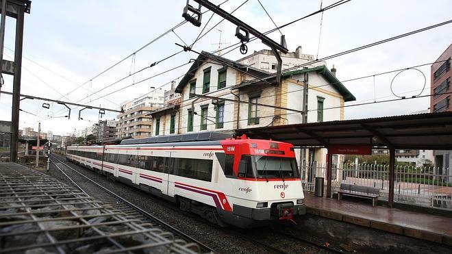 Renfe recortó un 98% sus 'números rojos' en 2013 por el impulso del tráfico de viajeros