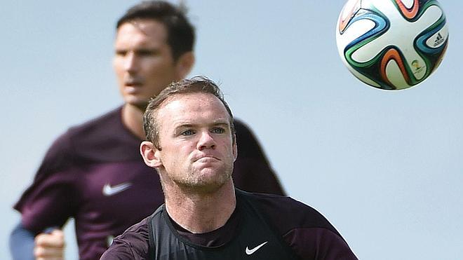 Rooney: «Esta es la mejor selección inglesa en la que he jugado»