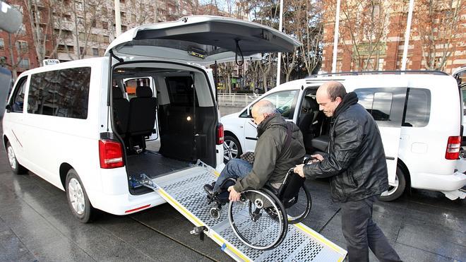 Los técnicos de Hacienda aseguran que las clases medias pagarán la reforma fiscal