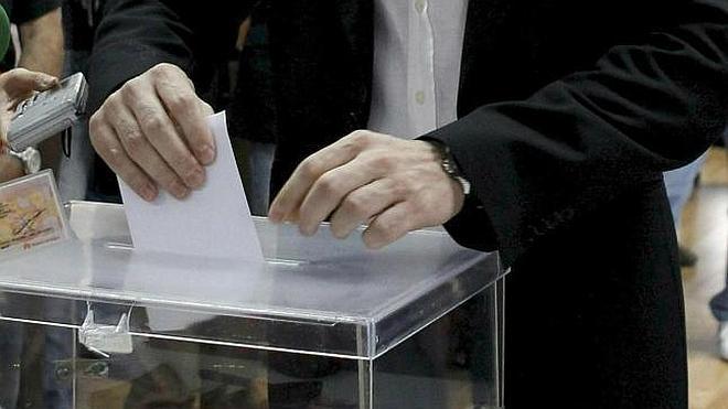 La Unión Europea desaconseja reformas en la ley electoral a un año de los comicios