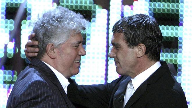 Almodóvar y Antonio Banderas, estrellas nacionales del Festival de San Sebastián