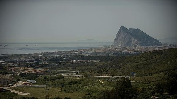 El Gobierno británico investiga una supuesta incursión de cazas españoles sobre Gibraltar