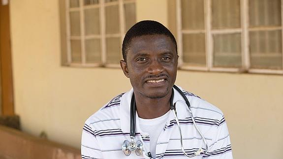 Fallece de ébola el médico de Sierra Leona trasladado a EE UU