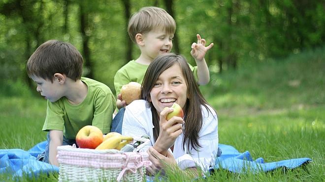 Los españoles necesitan salud, libertad y familia para ser felices