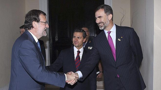 Rajoy anuncia que seguirá al frente de las reformas