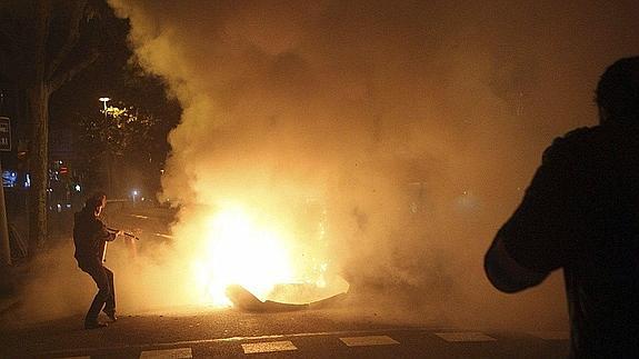 Más de 2.000 personas protestan en Barcelona por la detención de anarquistas