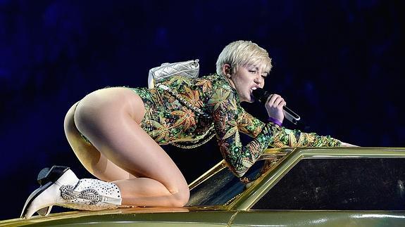 Miley Cyrus se juega la censura en Instagram