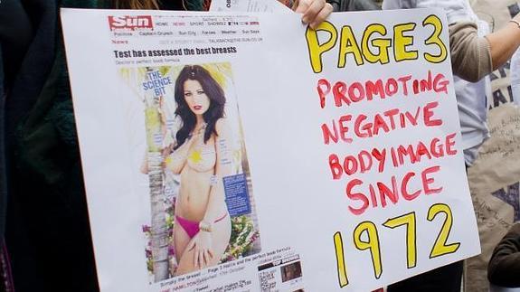 'The Sun' deja de publicar la foto del topless femenino en la página 3