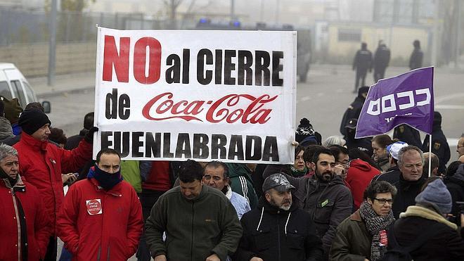 Coca Cola deberá pagar los salarios a los trabajadores de las fábricas cerradas