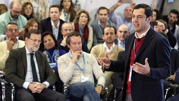 Moreno acusa a Díaz de pensar en su «huida» tras el adelanto electoral