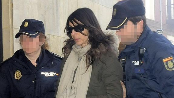 Libertad bajo fianza de 10.000 euros para la policía local implicada en el crimen de Isabel Carrasco