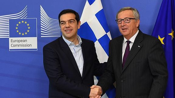 Juncker advierte a Tsipras: «No asuma que la eurozona aceptará sus planes»