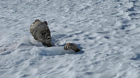 Hallan los cuerpos momificados de dos alpinistas perdidos hace 50 años en México