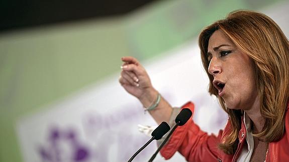 Susana Díaz ironiza con la «romería de ministros» en Andalucía