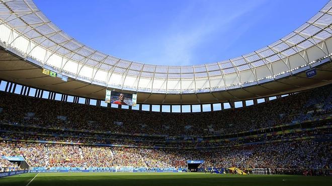 Un estadio del Mundial de Brasil es ahora un aparcamiento de autobuses