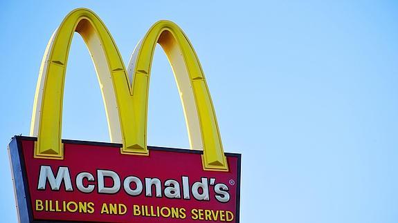 McDonald's eleva el salario mínimo de sus trabajadores en EE UU