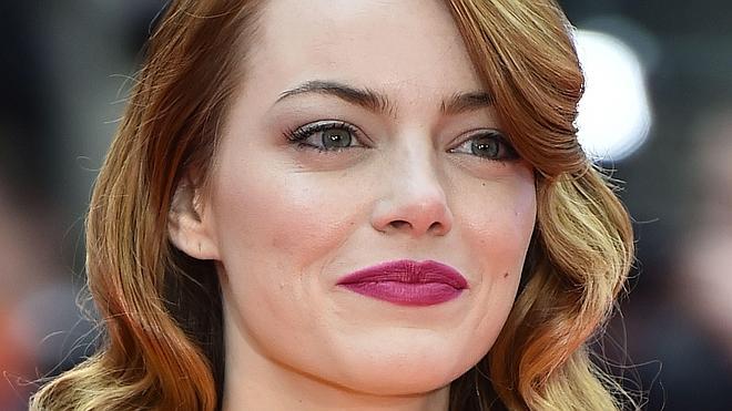 Emma Stone empuña la raqueta