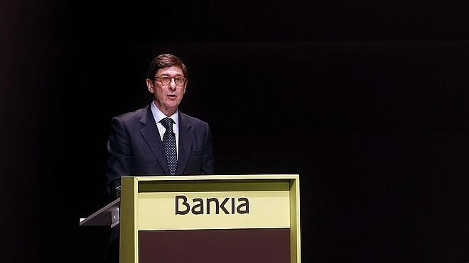 El presidente de Bankia asegura que la banca no subsistirá si no abre por las tardes