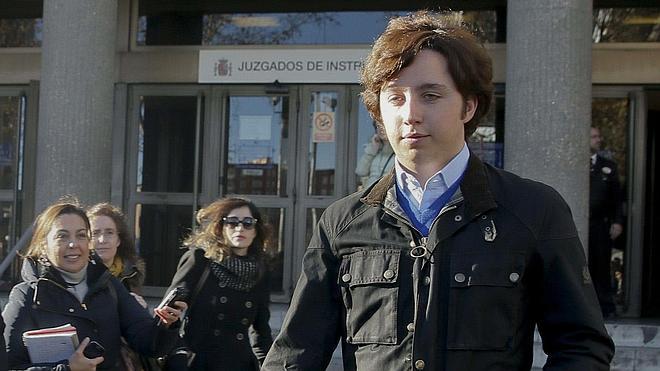 El juez del 'caso Nicolás' se centra en la supuesta trama policial que ayudó al joven