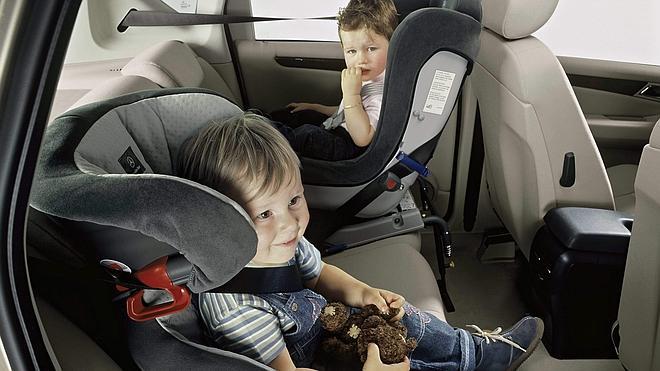 Uno de cada diez niños no viaja siempre con asiento elevador en el coche