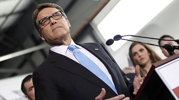 El republicano Rick Perry anuncia su candidatura para «proyectar de nuevo la fuerza de EE UU»