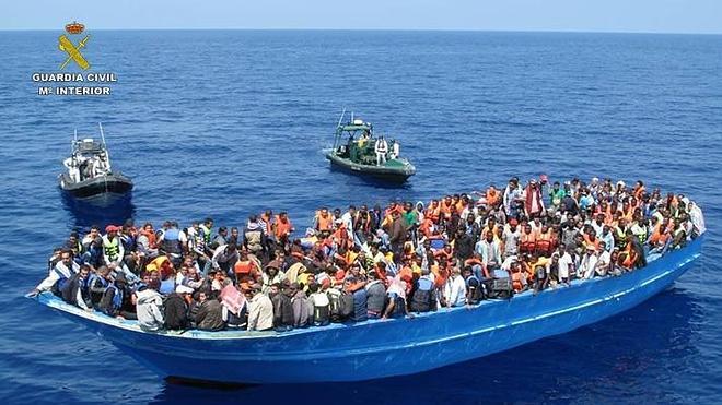 La Guardia Civil rescata a 589 inmigrantes en aguas italianas