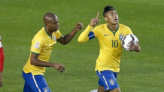 Neymar salva a Brasil ante Perú