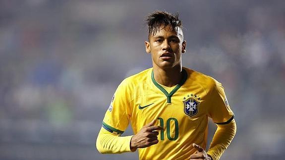 Neymar sobresale entre estrellas apagadas