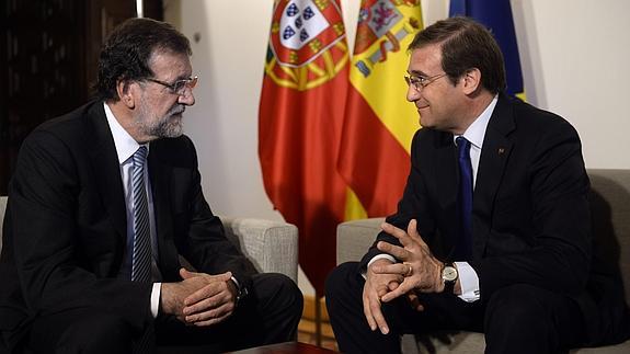 Rajoy descarta «lo que se entiende por crisis» de Gobierno