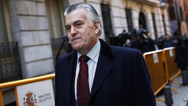 Bárcenas responsabiliza de la 'caja B' a «Fraga, Aznar y Rajoy»