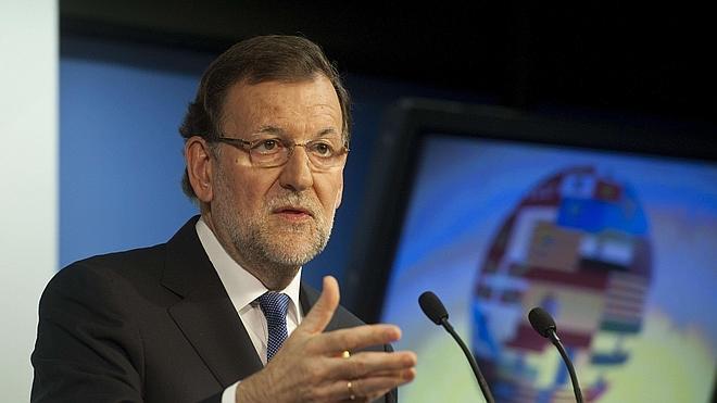 Rajoy adelanta a julio la rebaja del IRPF prevista para 2016