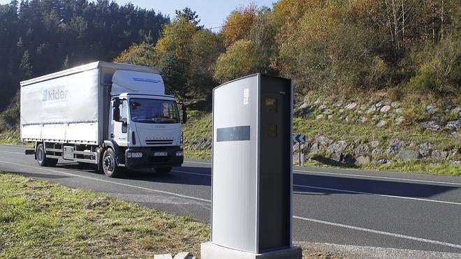 Incentivar que los camiones circulen por autopistas salvaría 79 vidas al año