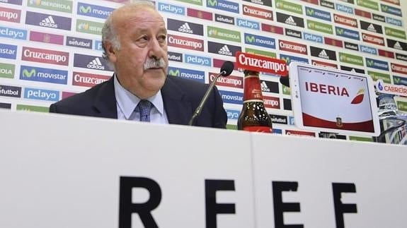 Del Bosque ve «desmesurada» la sanción a la FEF