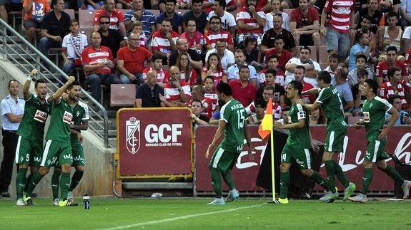 El Eibar empieza líder