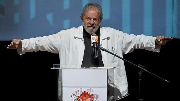 Lula da Silva confirma su regreso a la política