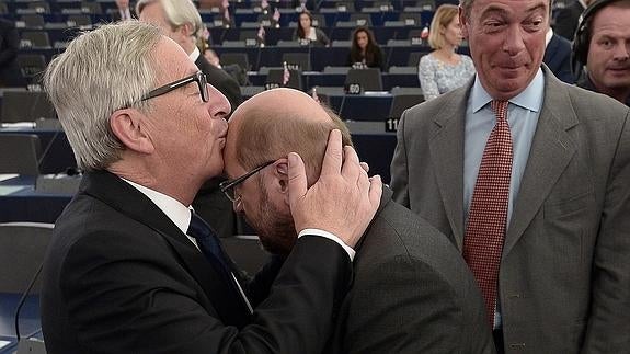 Juncker insta a los países de la UE a recibir a 160.000 refugiados a partir de la próxima semana