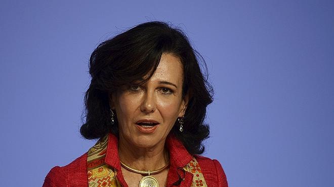 Ana Botín revoluciona la estrategia, el equipo y el dividendo