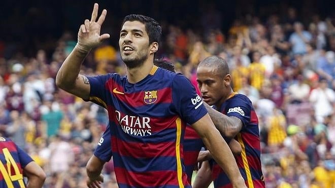 Luis Suárez se viste de Messi