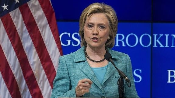 Hillary Clinton recibió correos con código maligno