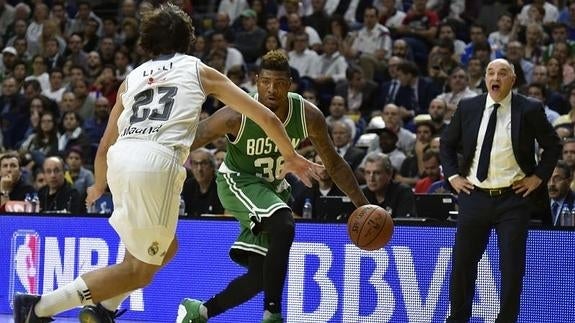 Los Celtics pasan por encima del Madrid en otra noche histórica