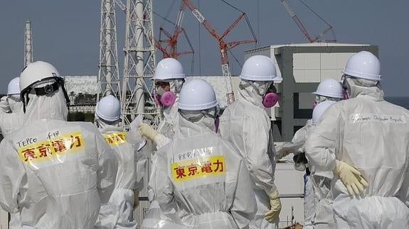 Japón reconoce que la radiación causó cáncer a un exempleado de Fukushima