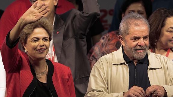 Una comisión parlamentaria exculpa a Rousseff y Lula del caso Petrobras