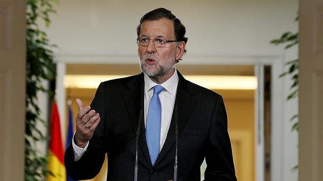 Rajoy: «Mi cabeza está bien situada y no pienso dejar que nadie la cambie de sitio»